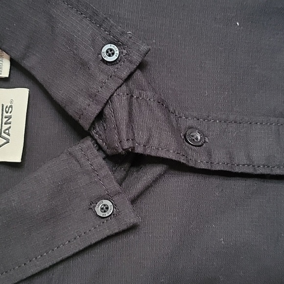 VANS, men's small, long sleeved black shirt. NWT. - Picture 7 of 8